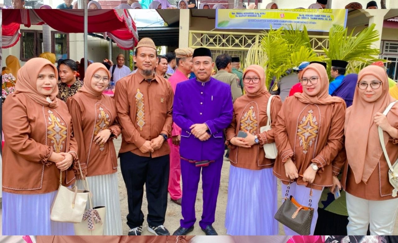 SDN 16 Anggrek Tampil Kompak di Prosesi Molo’opu Bupati