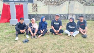 Kolaborasi Alumni dan Guru SDN 16 Anggrek Latih Baris Berbaris Siswa