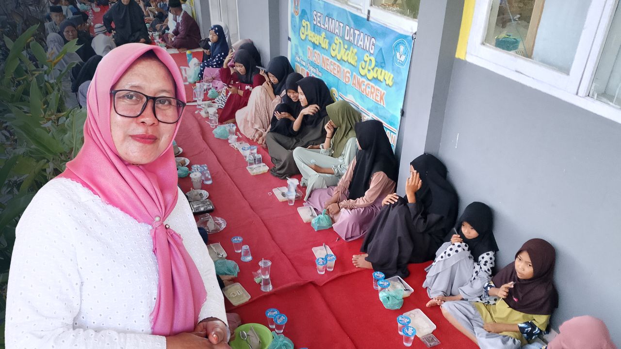 Kepala SDN 16 Anggrek Apresiasi Kebersamaan Buka Puasa